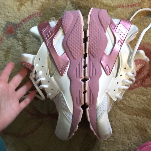 Nike Air Huarache Run 'White Elemental Pink' - Womens - Picture 8 of 10